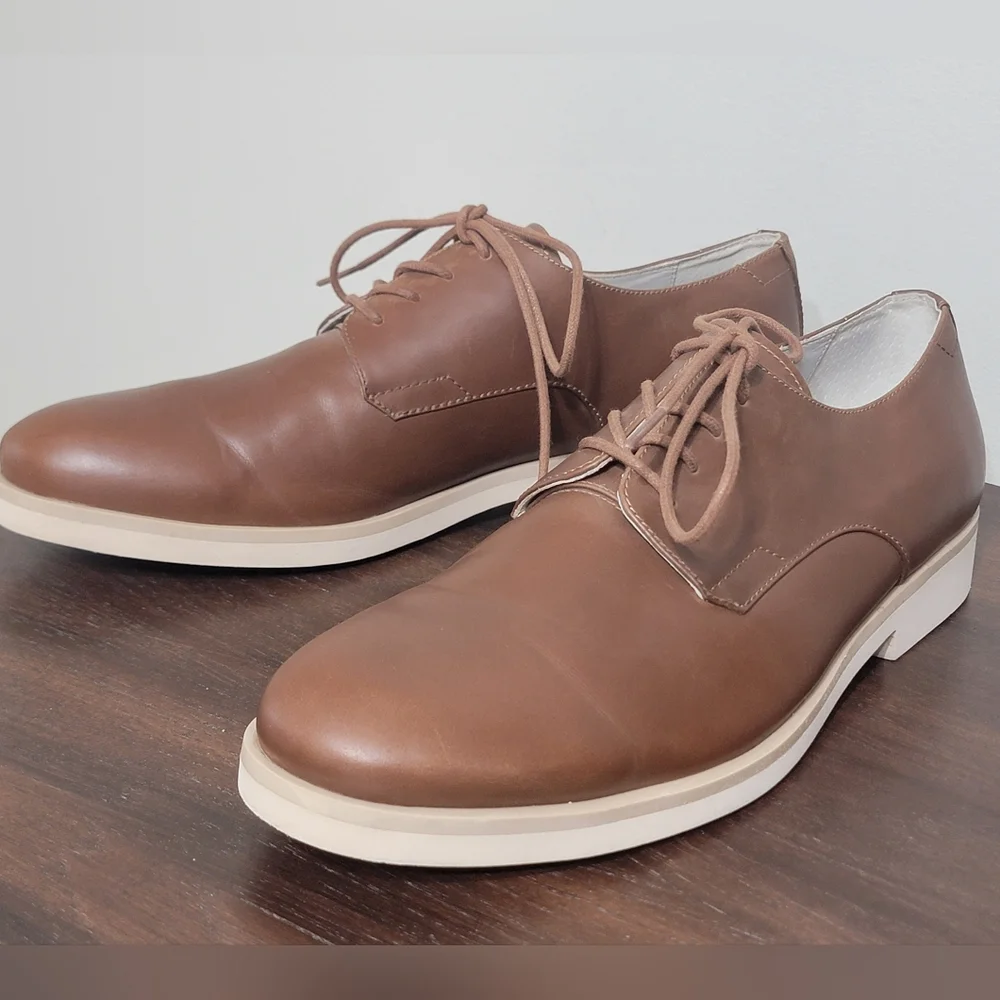 Calvin Klein NWOT  Men's Faustino Washed Leather Oxfords Men's Size 10.5 - Picture 3 of 13